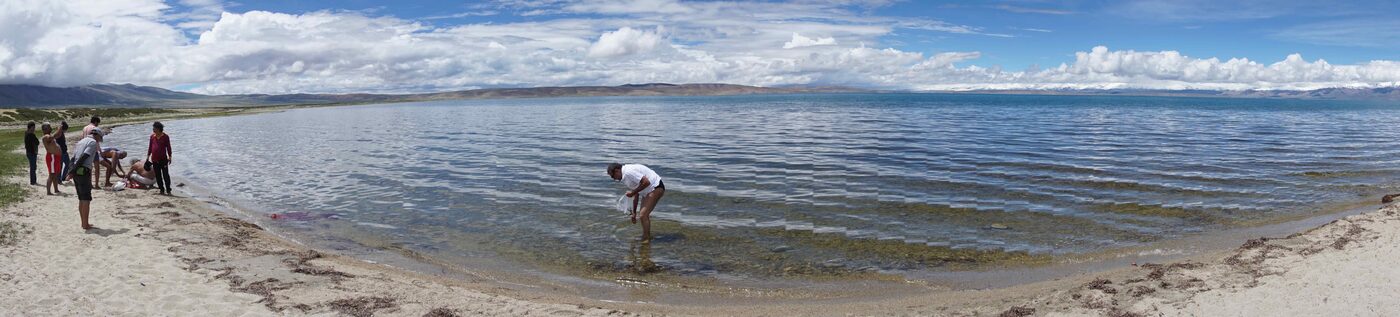 Pooja at the Manasarovar